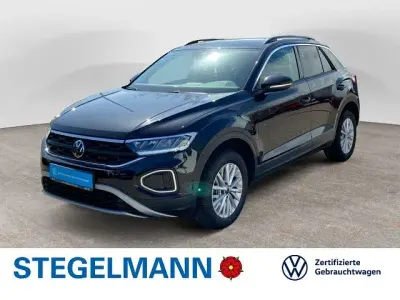 Usata VW T-Roc Life 150 CV (110 kW) 2022 Nero SUV