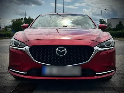 Gebraucht Mazda 6 Inclusive 194 PS (142 kW) 2019 Rot Limousine