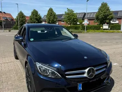 Używany Mercedes C180 Edition 156 KM (114 kW) 2017 Niebieski Sedan/Limuzyna