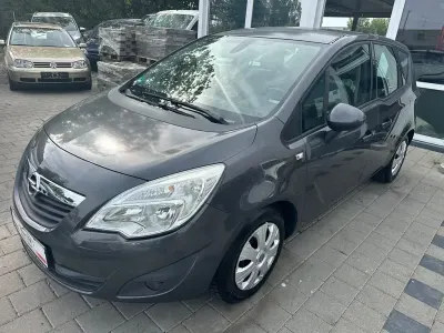 Gebraucht Opel Meriva Design Edition 101 PS (74 kW) 2010 Grau metallic Van / Kleinbus