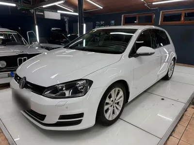 Gebraucht VW Golf VII Comfortline 110 PS (80 kW) 2015 Weiß Kombi