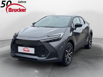 Nuova Toyota C-HR Team 223 CV (164 kW) 2025 Grigio SUV
