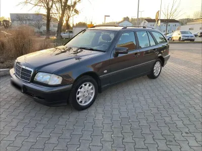 Gebraucht Mercedes C220 Classic 125 PS (91 kW) 2000 Grau Kombi