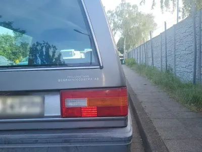 Gebraucht Volvo 745 118 PS (86 kW) 1990 Silber Kombi