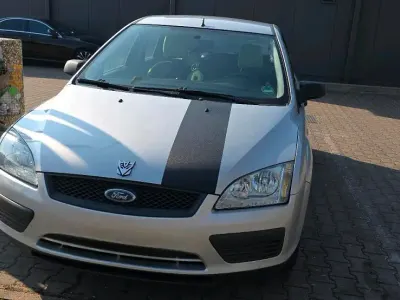Gebraucht Ford Focus 101 PS (74 kW) 2005 Grau Kombi