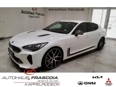 Gebraucht Kia Stinger GT 370 PS (272 kW) 2020 Weiß Kleinwagen