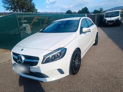 Usata Mercedes A200 156 CV (114 kW) 2017 Bianco Utilitaria