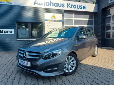 Gebraucht Mercedes B180 122 PS (89 kW) 2017 Grau Kleinwagen