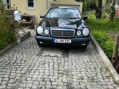 Gebraucht Mercedes E200