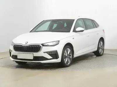 Gebraucht Skoda Scala Drive 116 PS (85 kW) 2025 Candyweiss Kleinwagen