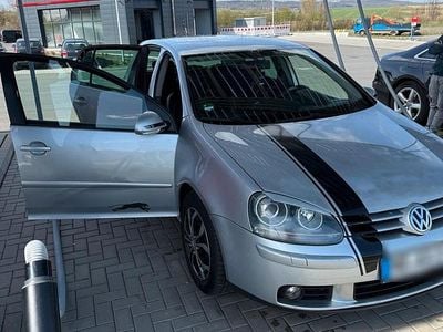 Second-hand VW Golf VI 140 CP (102 kW) 2008 Argintiu Hatchback