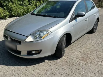 Gebraucht Fiat Bravo Active 105 PS (77 kW) 2008 Silber Kleinwagen