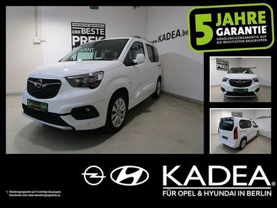 Gebraucht Opel Combo Life 131 PS (96 kW) 2021 Jade weiss/arktis weiss Van / Kleinbus