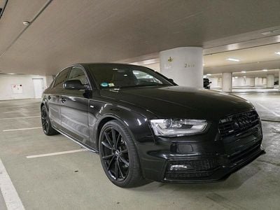Second-hand Audi A4 Black Edition 245 CP (180 kW) 2014 Negru Berlinǎ