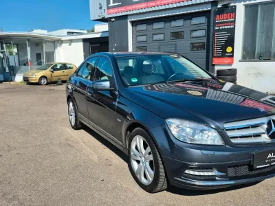 Gebraucht Mercedes C180 156 PS (114 kW) 2010 Limousine