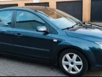 Gebraucht Ford Focus Sport 116 PS (85 kW) 2006 Grau Limousine