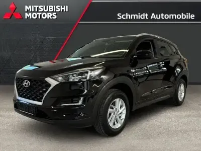 Gebraucht Hyundai Tucson Comfort 132 PS (97 kW) 2019 Phantom black (metallic) SUV