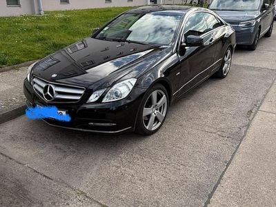 Mercedes E200