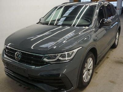 Grau Gebraucht 2022 VW Tiguan R-line SUV | 29.690 € (Guter Preis)