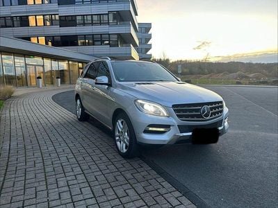 Gebraucht Mercedes ML350 258 PS (189 kW) 2012 Silber SUV