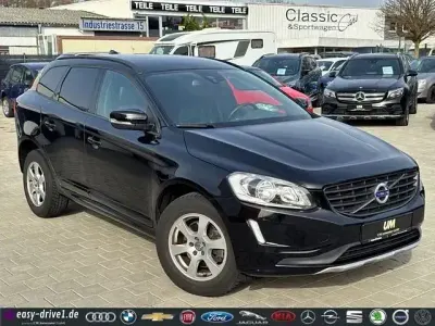 Używany Volvo XC60 Business Edition 150 KM (110 kW) 2016 Czarny SUV