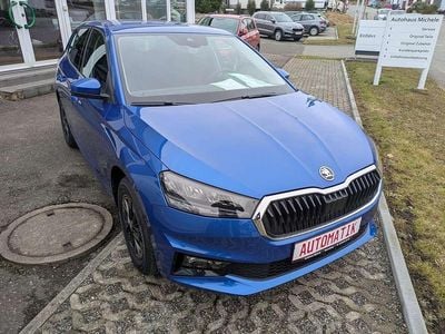 Neu Skoda Fabia Selection 116 PS (85 kW) 2025 Race blu metallic Kleinwagen