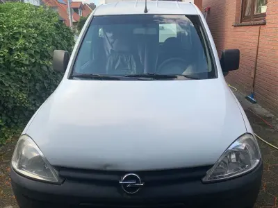 Gebraucht Opel Combo 65 PS (47 kW) 2003 Weiß Van / Kleinbus