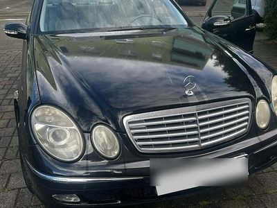 Mercedes E270
