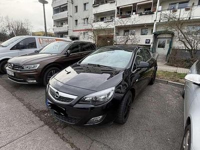 Gebraucht Opel Astra Sport 160 PS (117 kW) 2011 Limousine