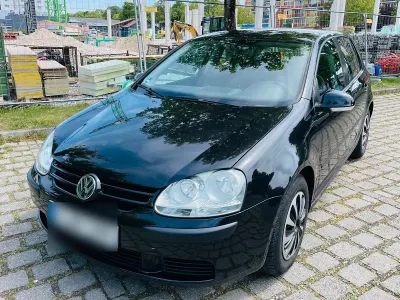 Używany VW Golf IV 102 KM (75 kW) 2004 Czarny Sedan/Limuzyna