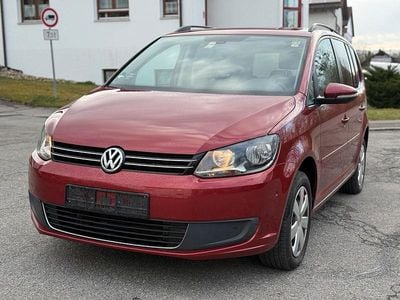 Second-hand VW Touran 150 CP (110 kW) 2012 Roșu Monovolum