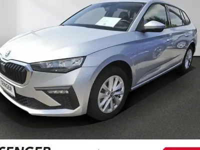 Gebraucht Skoda Scala Selection 116 PS (85 kW) 2025 Brillantsilber metallic Kleinwagen