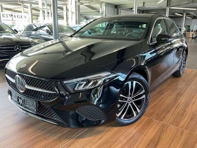 Gebraucht Mercedes A200 Progressive 150 PS (110 kW) 2024 Kosmosschwarz  metalliclack Kleinwagen