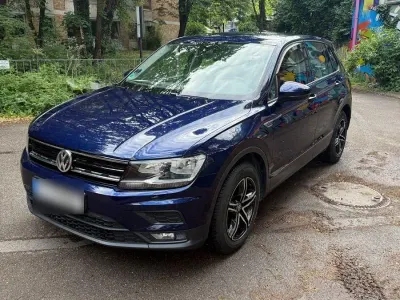 Gebraucht VW Tiguan Comfortline 125 PS (91 kW) 2018 Blau SUV