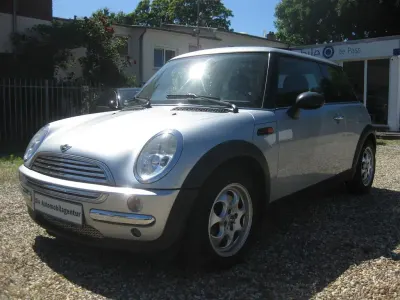Gebraucht Mini ONE 90 PS (66 kW) 2003 Pure silver Kleinwagen