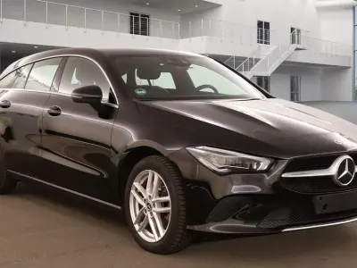 Brugt Mercedes CLA250e 218 HK (160 kW) 2022 Sort Sedan