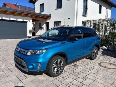 Second-hand Suzuki Vitara Comfort+ 120 CP (88 kW) 2015 Albastru SUV