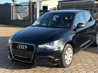 Gebraucht Audi A1 Sportback 122 PS (89 kW) 2012 Schwarz Kleinwagen