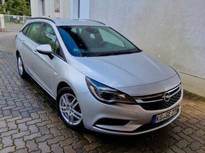 gebraucht Opel Astra ST 1.6 Diesel 110PS AHK 8 fach bereift