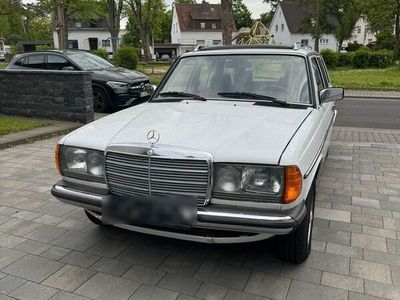 gebraucht Mercedes 230 w123