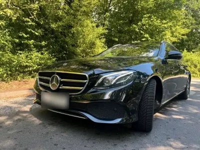 Gebraucht Mercedes E220 194 PS (142 kW) 2019 Schwarz Kombi