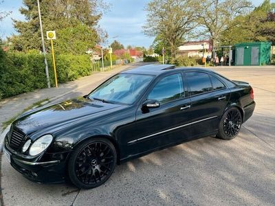 gebraucht Mercedes E350 Avantgarde mit 19 Zoll, Schiebedach