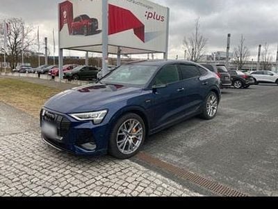 Gebraucht Audi e-tron Comfort 230 kW (313 PS) 2021 Blau SUV