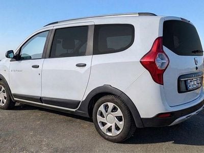 Gebraucht Dacia Lodgy Stepway 116 PS (85 kW) 2021 Weiß Van / Kleinbus