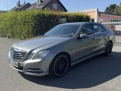 Gebraucht Mercedes E200 Avantgarde 136 PS (100 kW) 2011 Grau Limousine