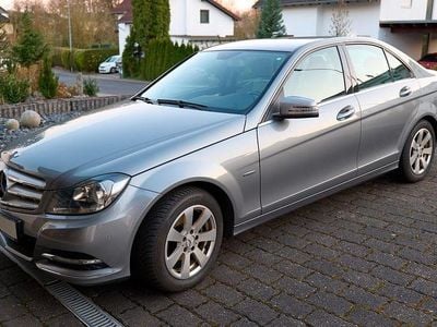 Gebraucht Mercedes C180 156 PS (114 kW) 2011 Silber Limousine