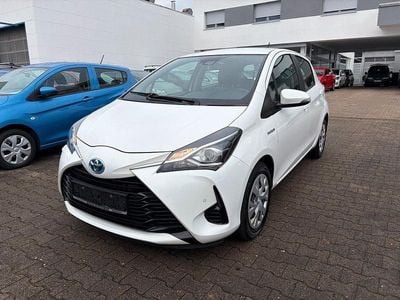 Gebraucht Toyota Yaris Hybrid Comfort 75 PS (55 kW) 2018 Weiß Kleinwagen