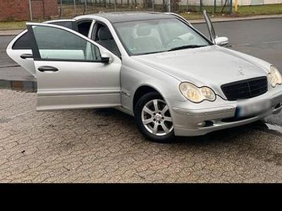Gebraucht Mercedes C180 145 PS (106 kW) 2001 Grau Limousine