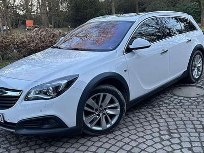 Gebraucht Opel Insignia Country Tourer 194 PS (142 kW) 2017 Weiß Kombi