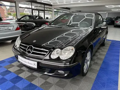 Gebraucht Mercedes CLK200 184 PS (135 kW) 2008 Schwarz Cabrio